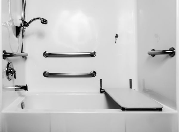 Accessible Tub Installation in Sun City